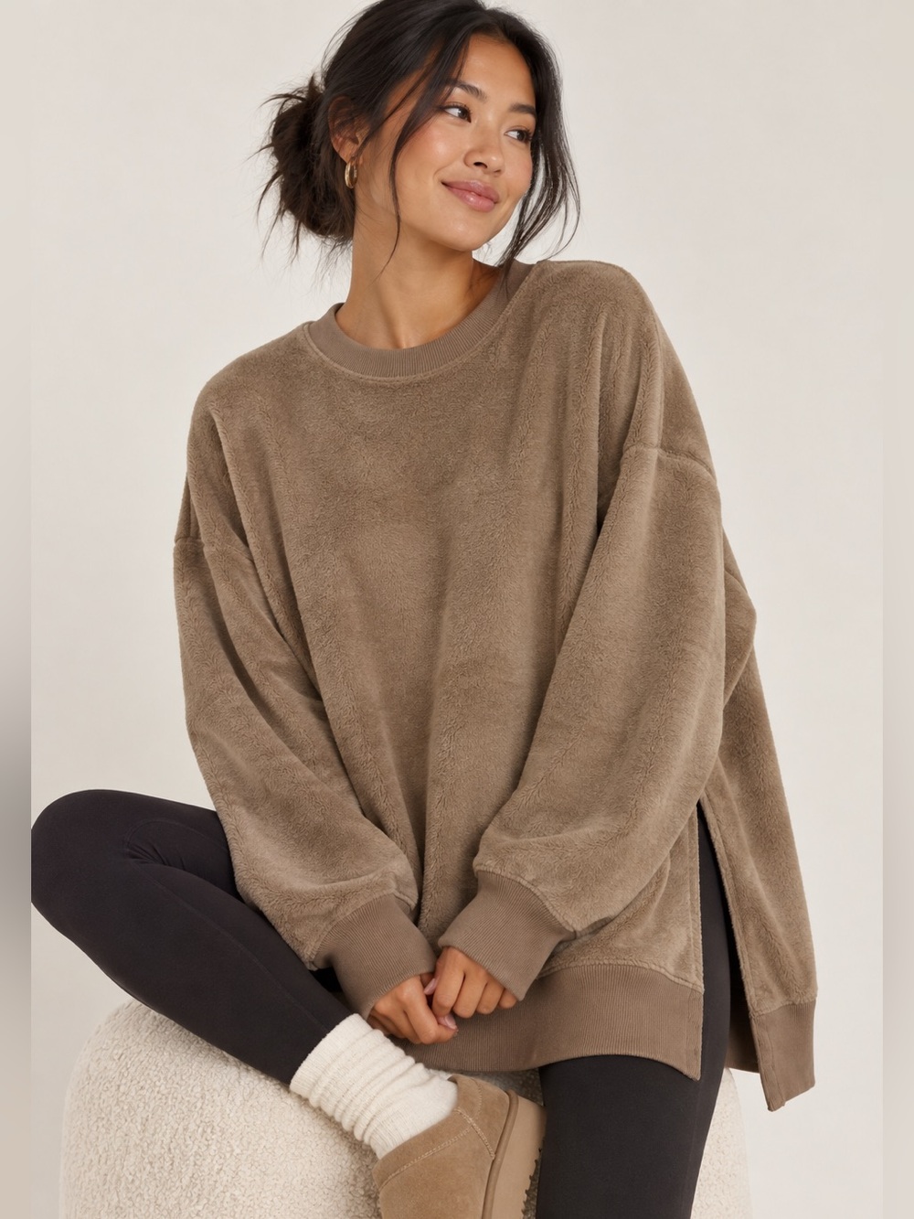 Aerie Oversized Fuzzy Crewneck Sweatshirt Small Brown Taupe Side Slit